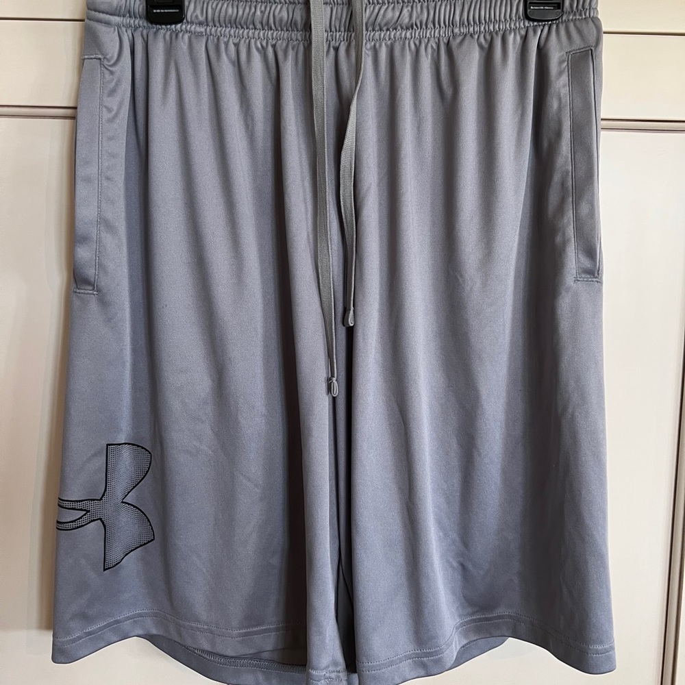 Mens gray under armour shorts